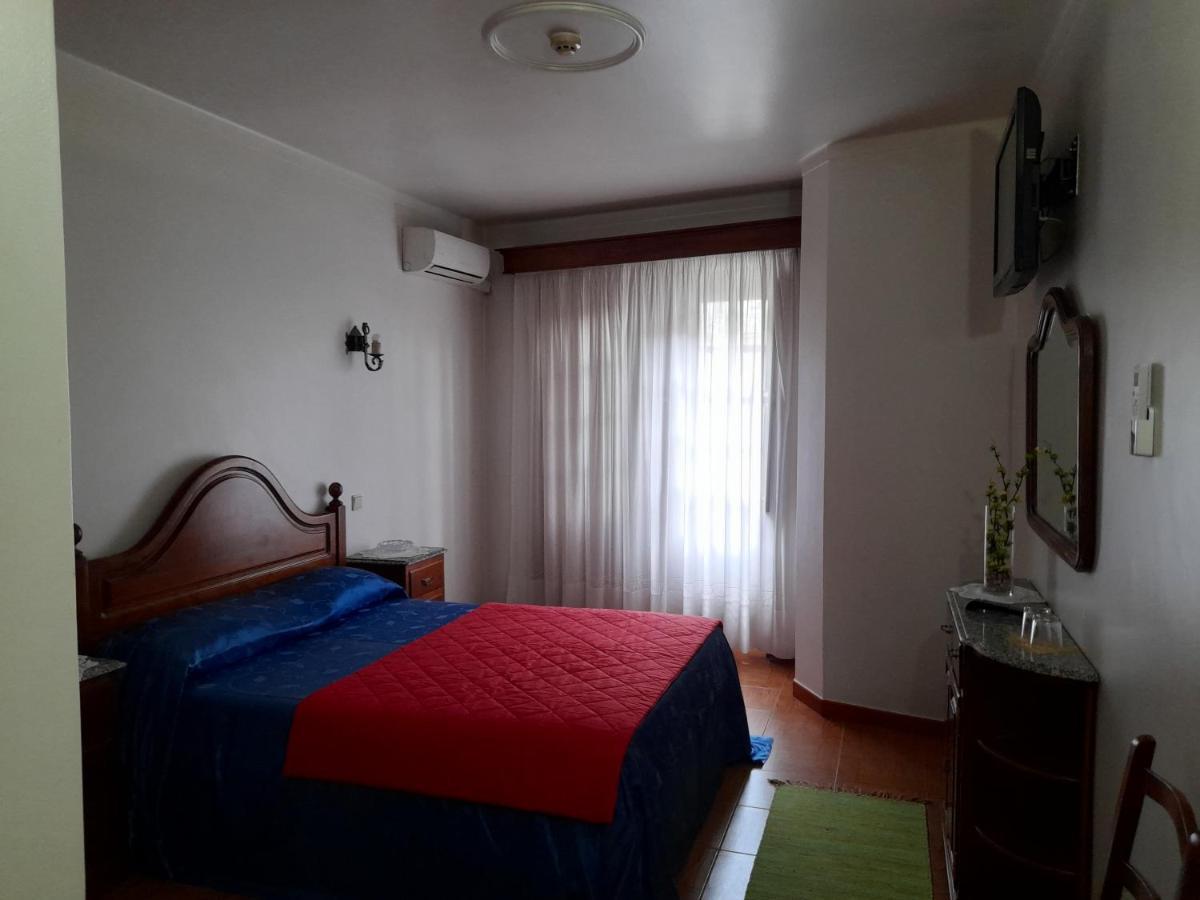 גימראייש Residencial Das Trinas 2 מראה חיצוני תמונה